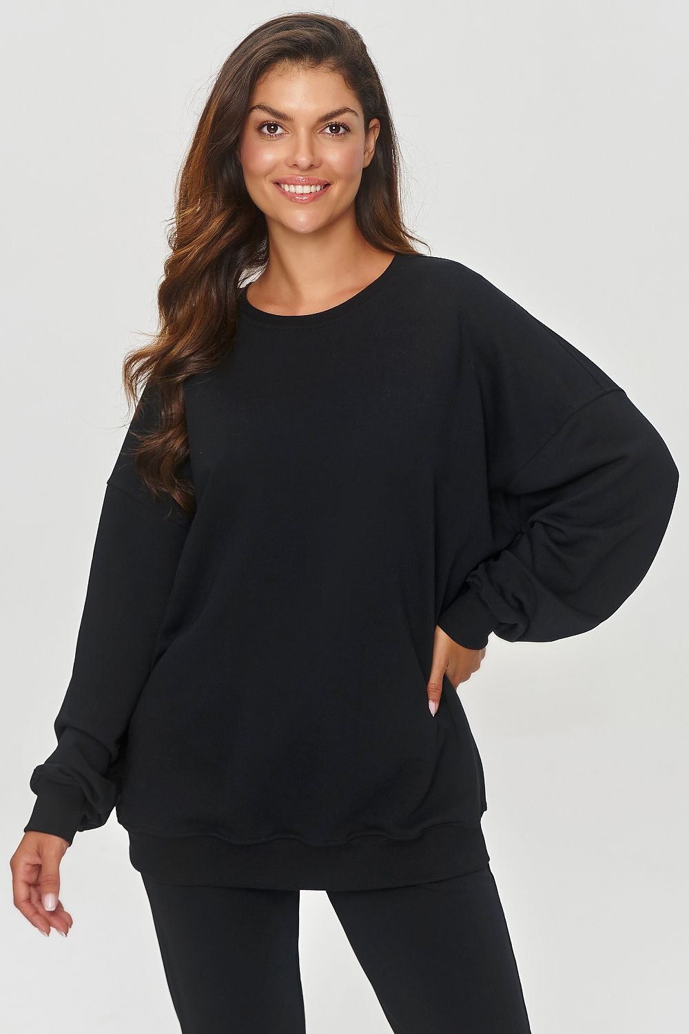 Sweatshirt model 200128